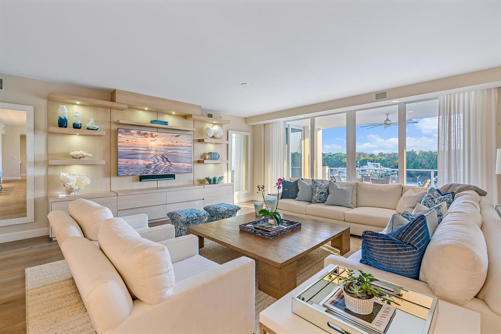 AZURE CONDO - Residential