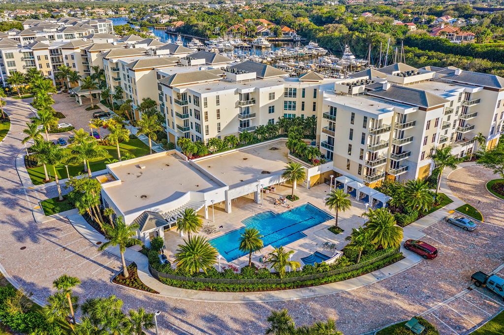 AZURE CONDO - Residential