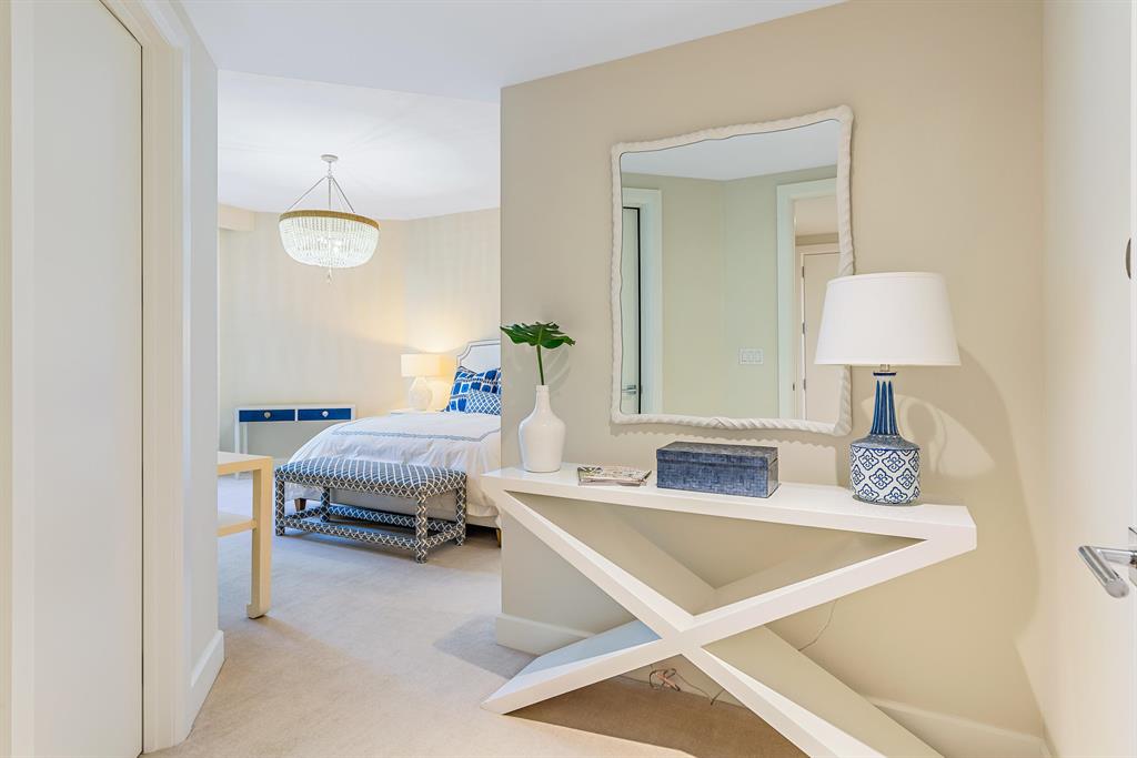 AZURE CONDO - Residential