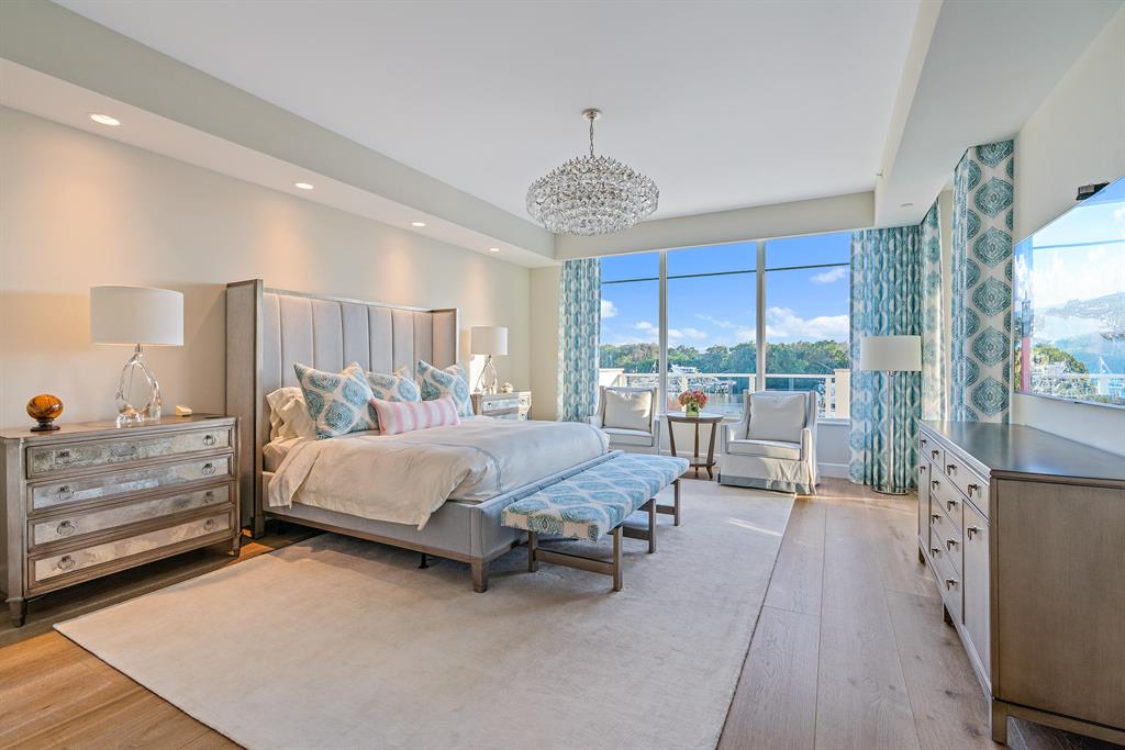 AZURE CONDO - Residential