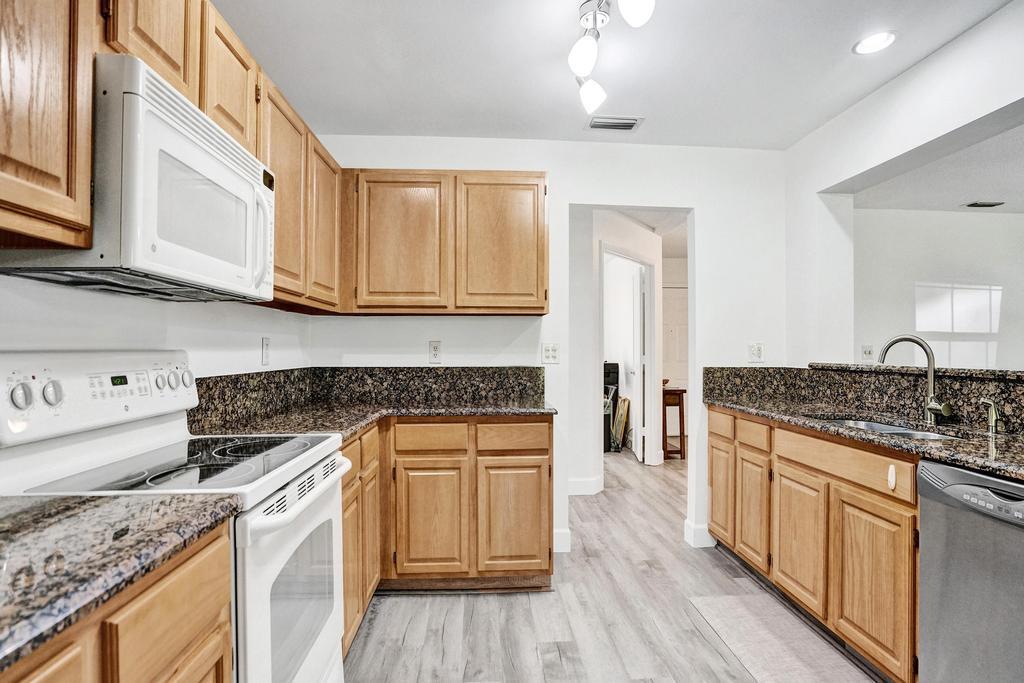 LUCERNE PARK CONDOS - Residential