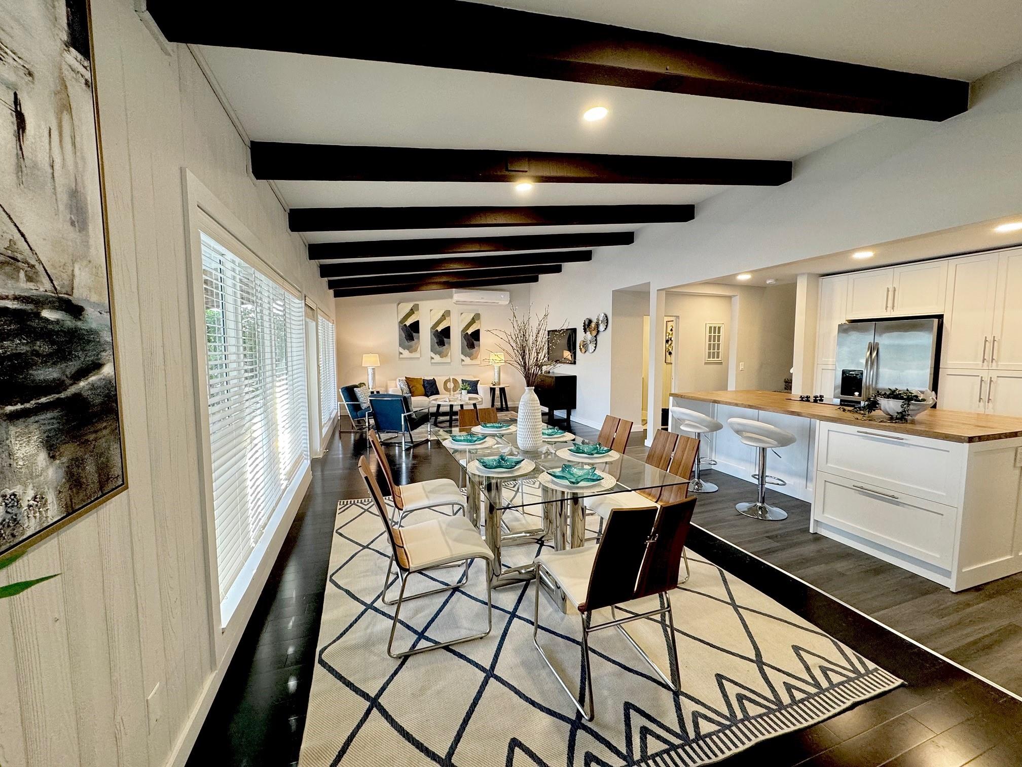 369 Sunset Dr