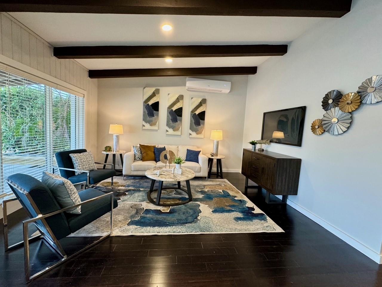 369 Sunset Dr