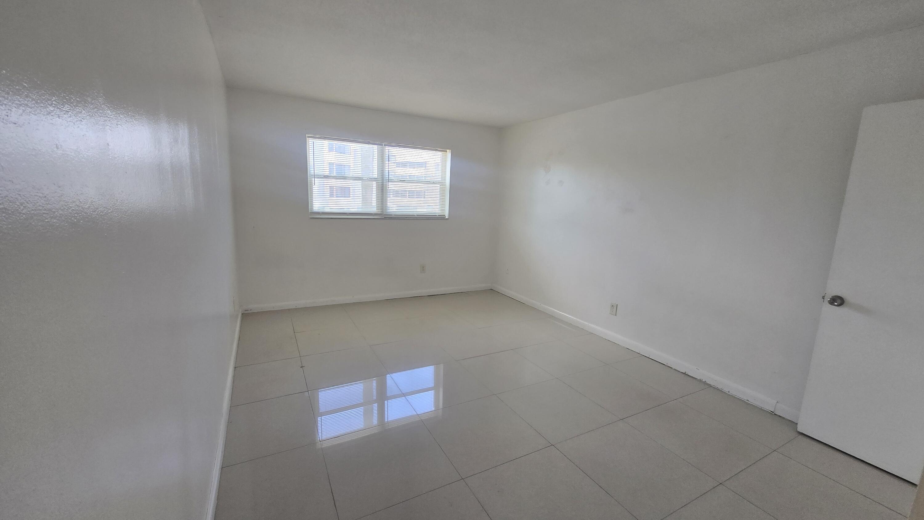 OLA CONDO - Residential Lease