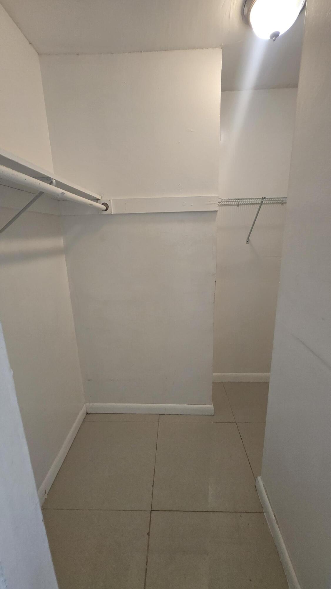 OLA CONDO - Residential Lease