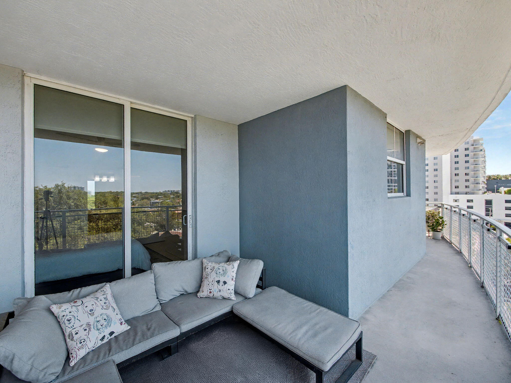 GATEWAY TO THE GROVE CONDO - Residential