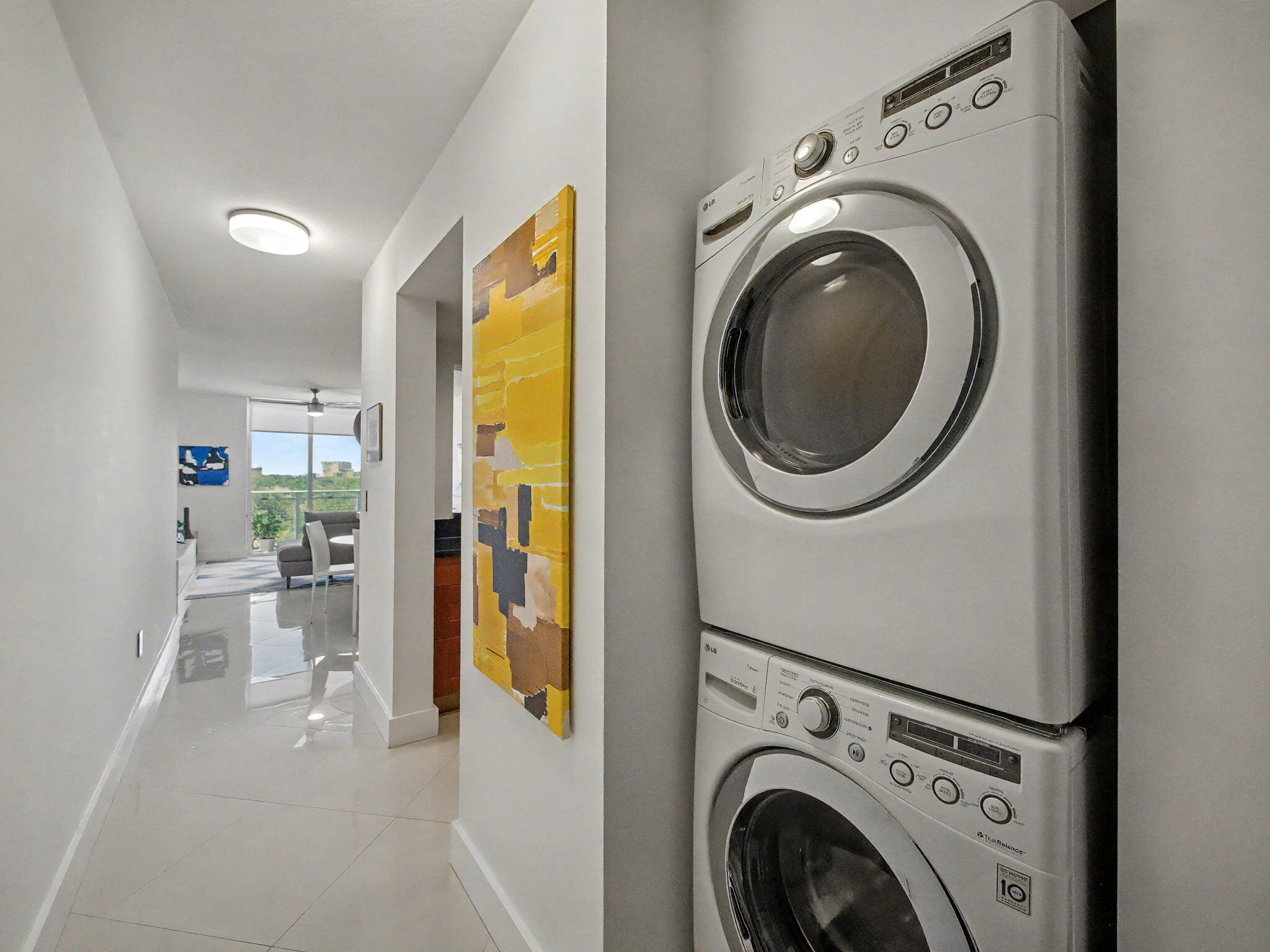 GATEWAY TO THE GROVE CONDO - Residential