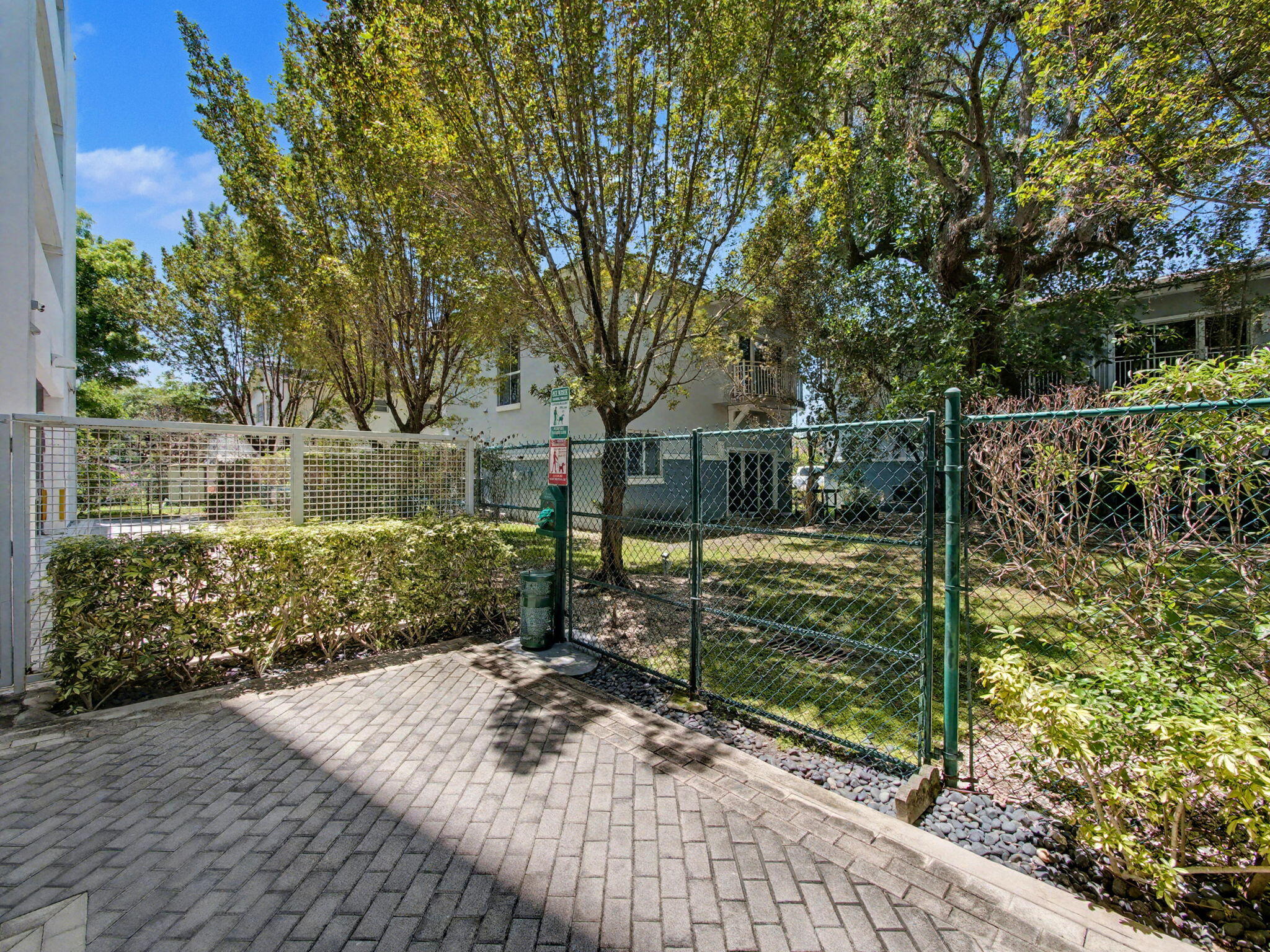 GATEWAY TO THE GROVE CONDO - Residential