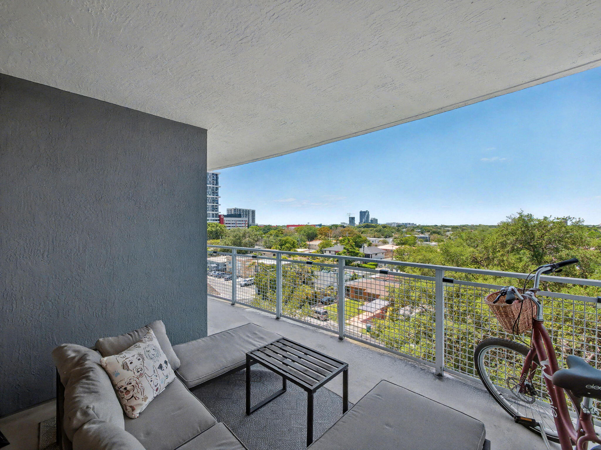 GATEWAY TO THE GROVE CONDO - Residential