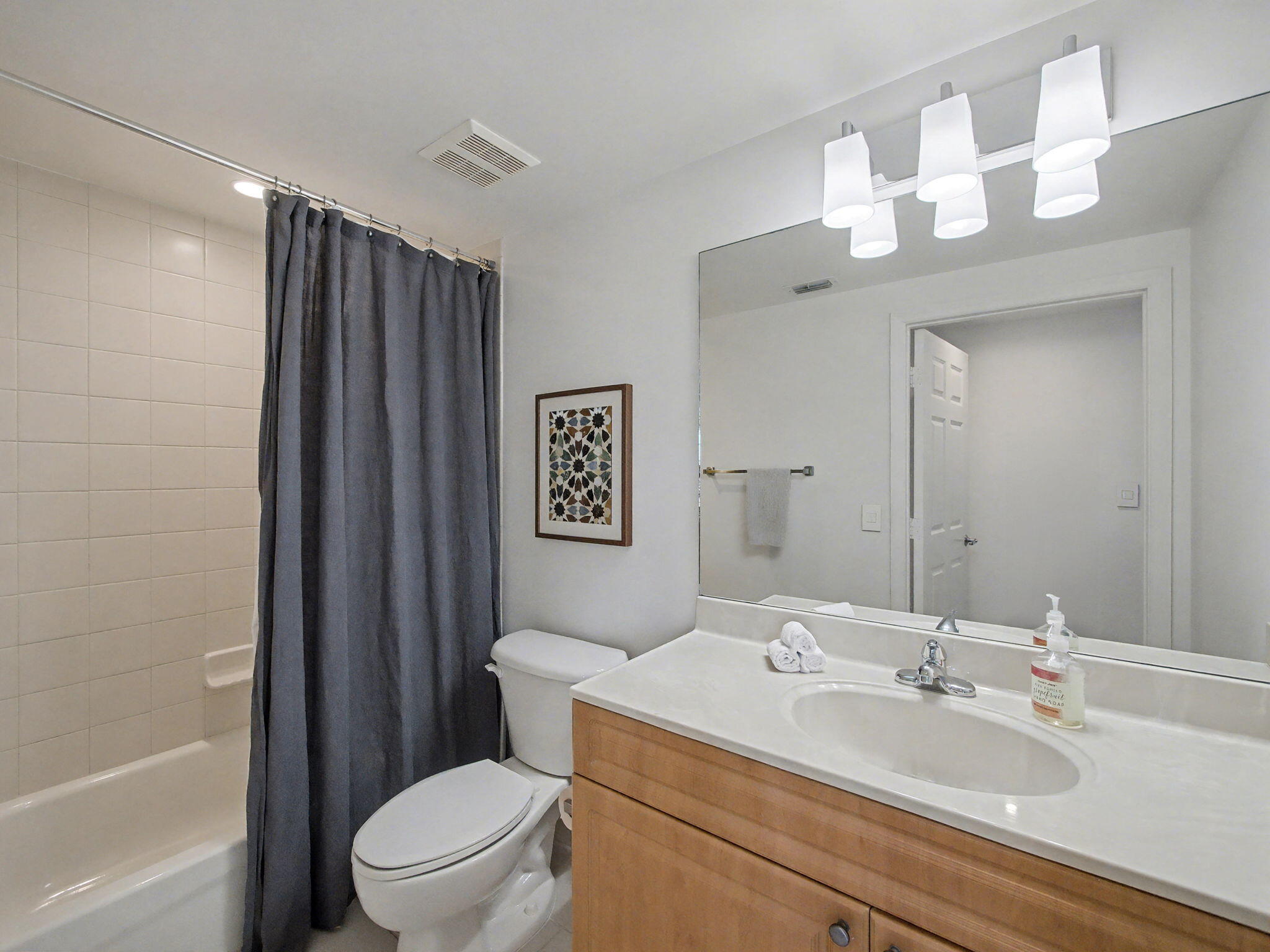 GATEWAY TO THE GROVE CONDO - Residential