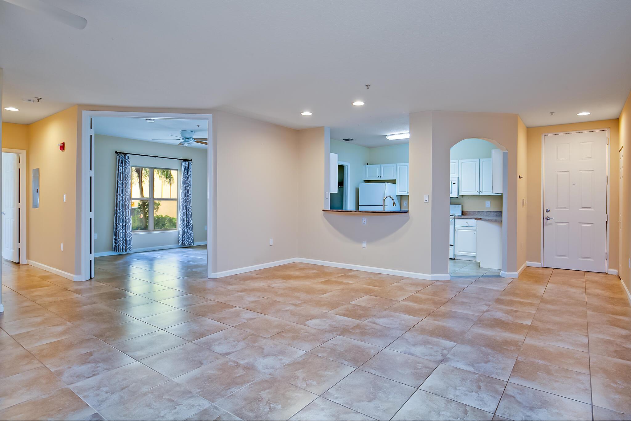 FAIRWAYS AT GRAND HARBOR - Residential Lease