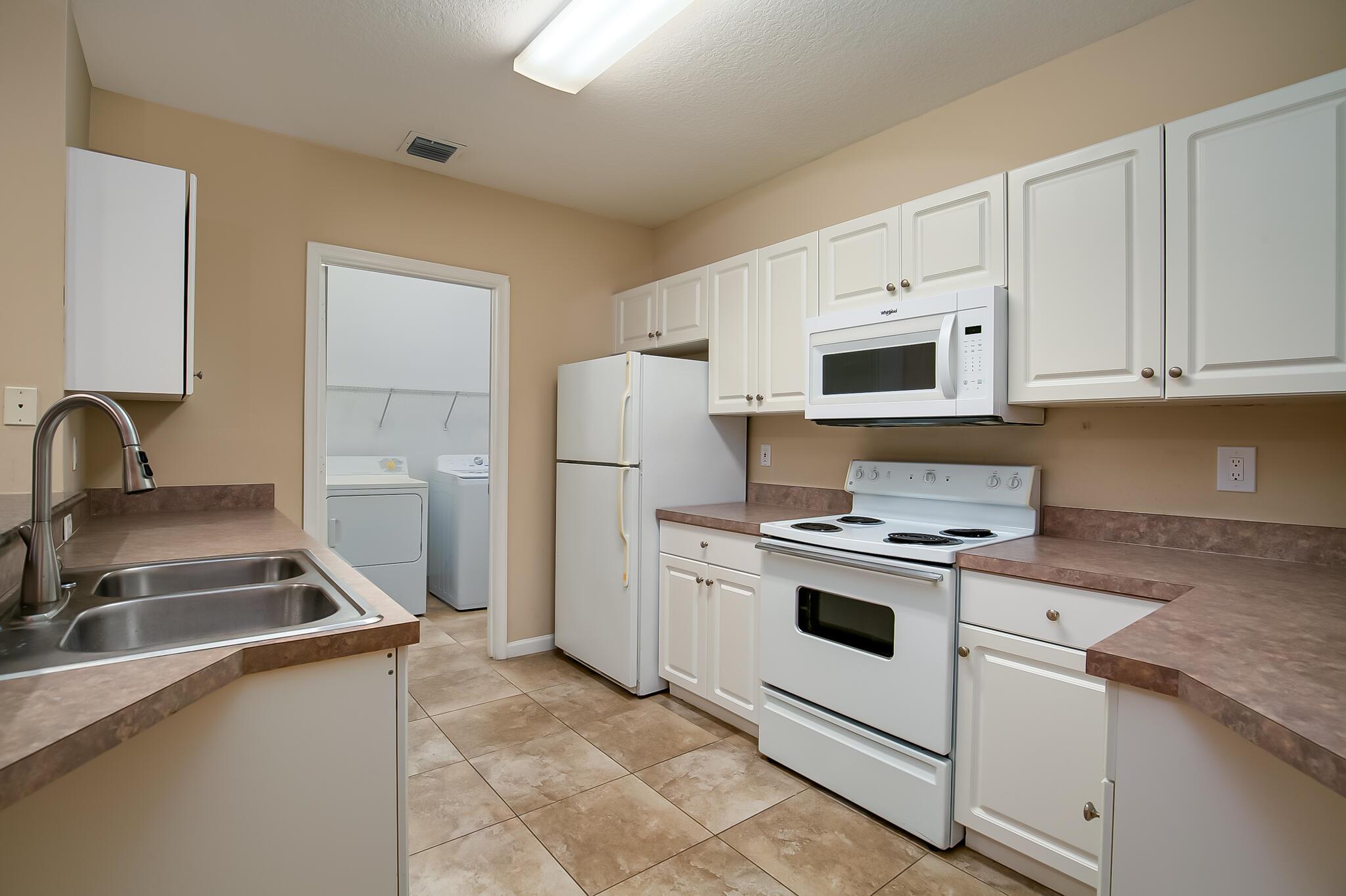 FAIRWAYS AT GRAND HARBOR - Residential Lease