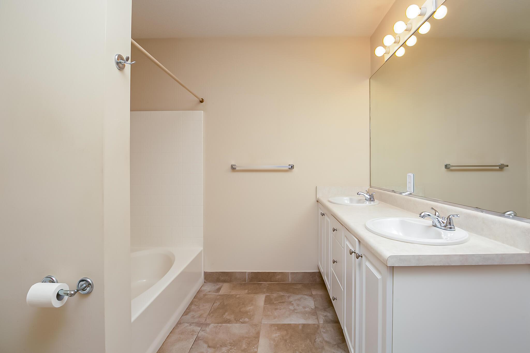 FAIRWAYS AT GRAND HARBOR - Residential Lease