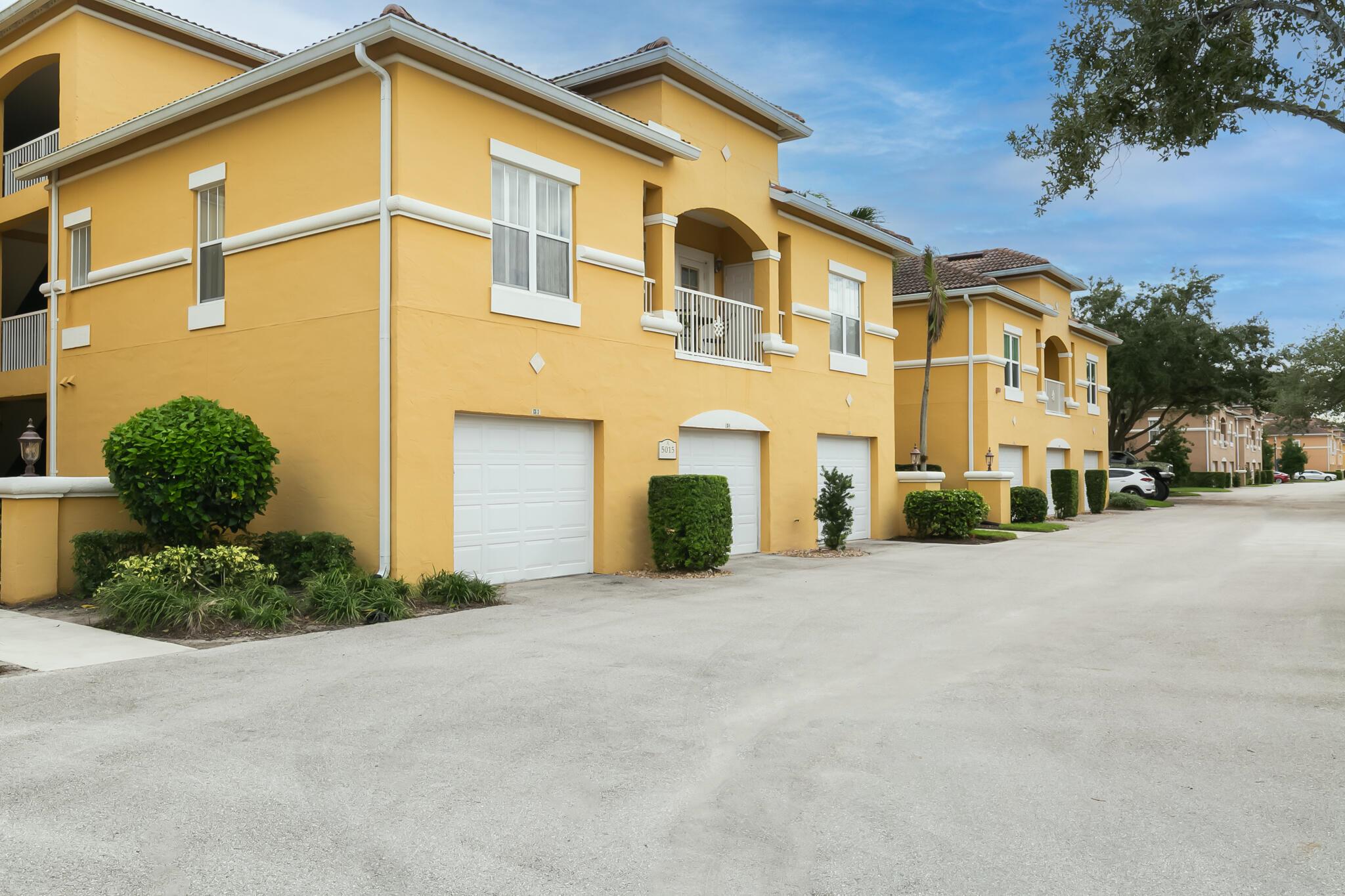 FAIRWAYS AT GRAND HARBOR - Residential Lease
