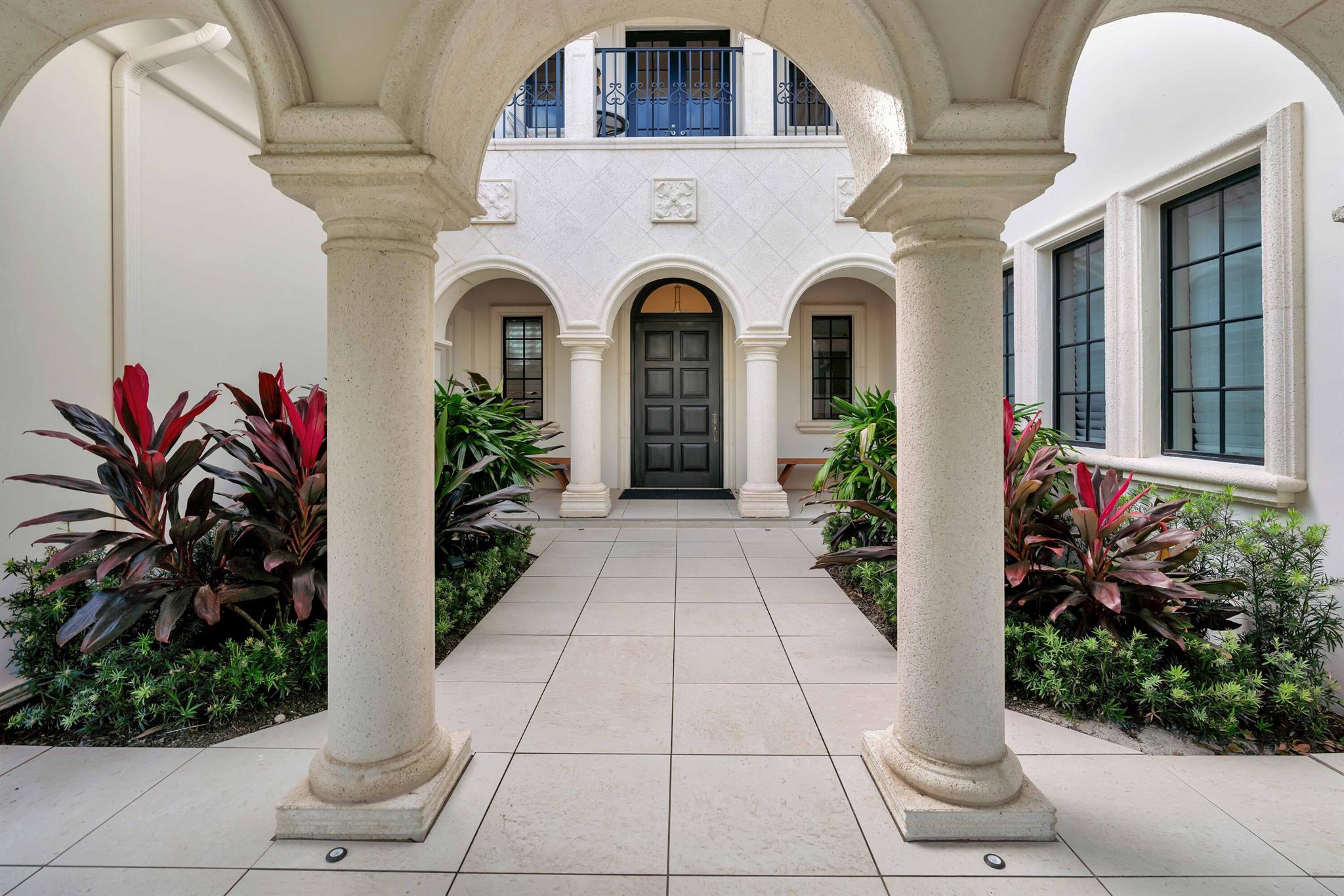 OLD PALM 2 - Residential