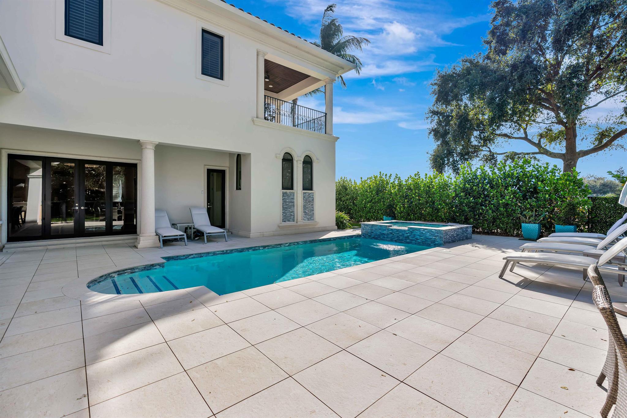 OLD PALM 2 - Residential