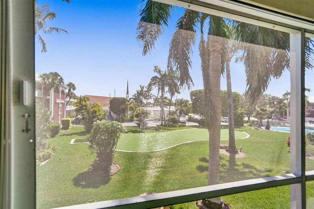 LIGHTHOUSE POINT GARDENS NORTH - Residential