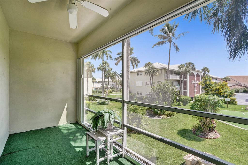 LIGHTHOUSE POINT GARDENS NORTH - Residential