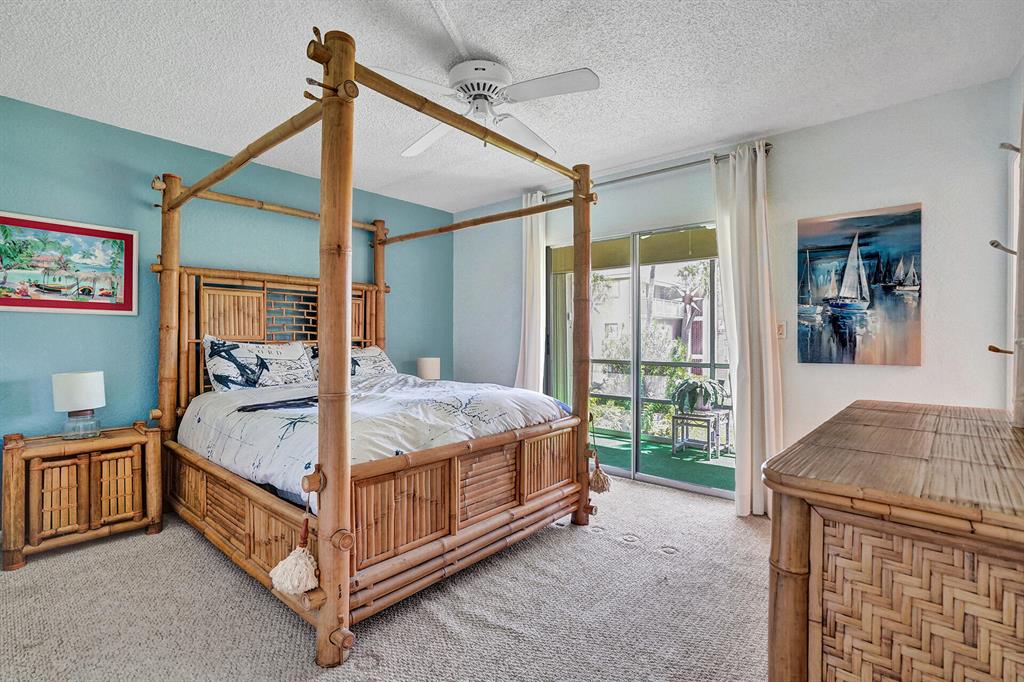 LIGHTHOUSE POINT GARDENS NORTH - Residential