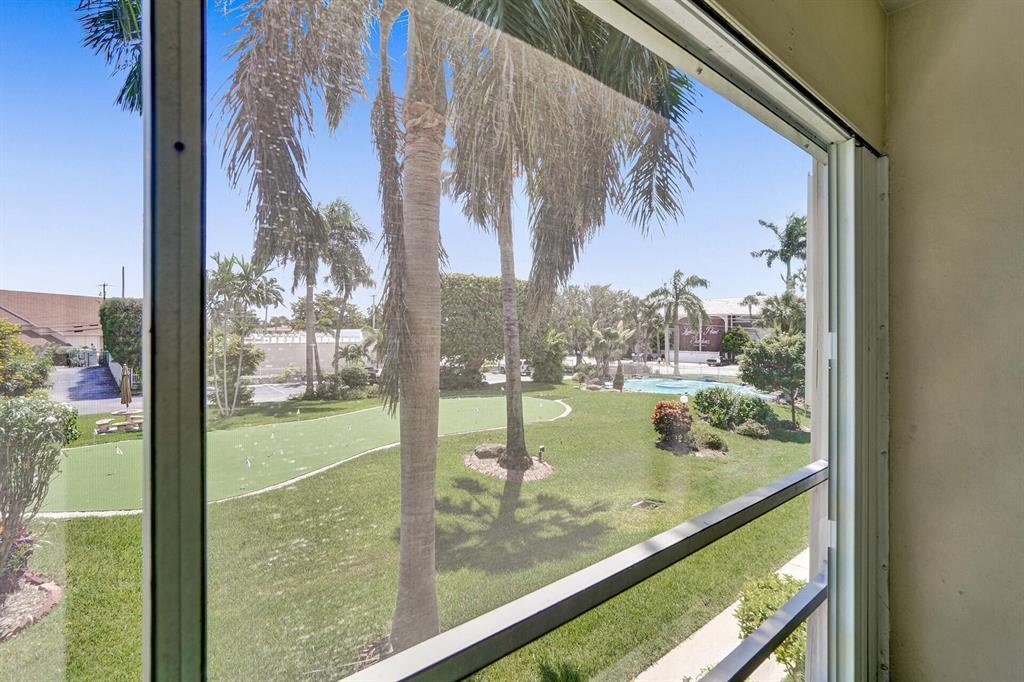 LIGHTHOUSE POINT GARDENS NORTH - Residential