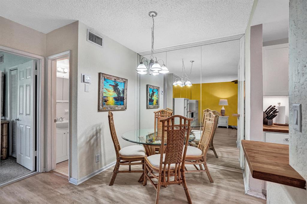 LIGHTHOUSE POINT GARDENS NORTH - Residential