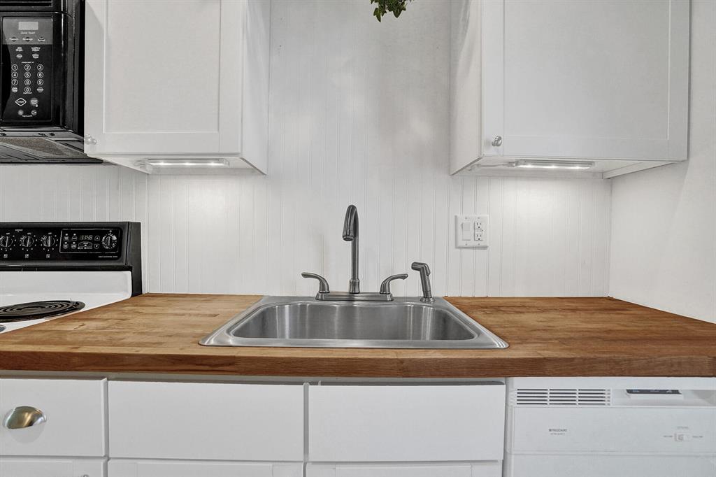 LIGHTHOUSE POINT GARDENS NORTH - Residential