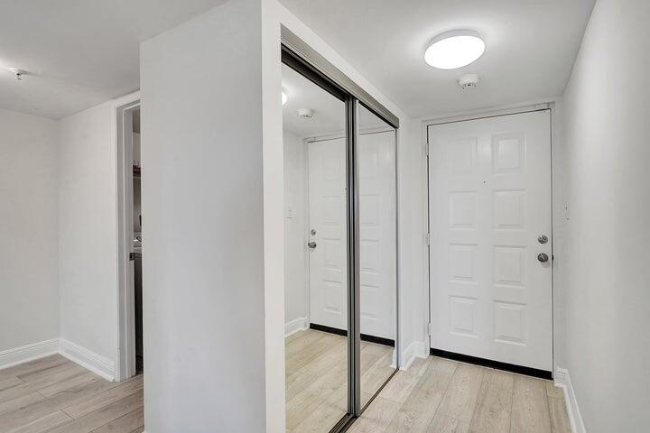 LAKESIDE CONDOMINIUM - Residential Lease