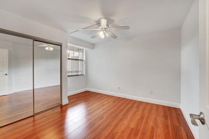 LAKESIDE CONDOMINIUM - Residential Lease