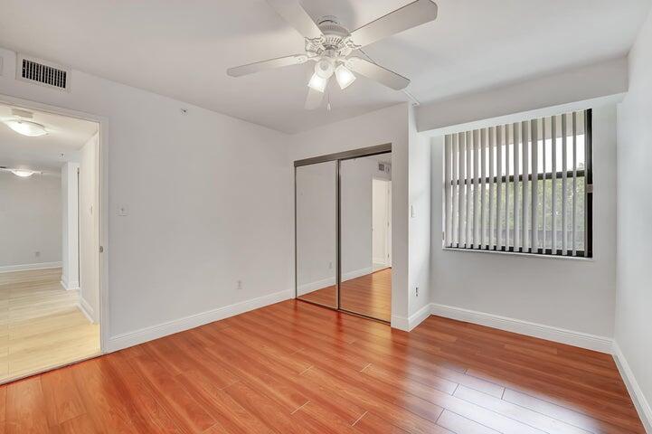 LAKESIDE CONDOMINIUM - Residential Lease