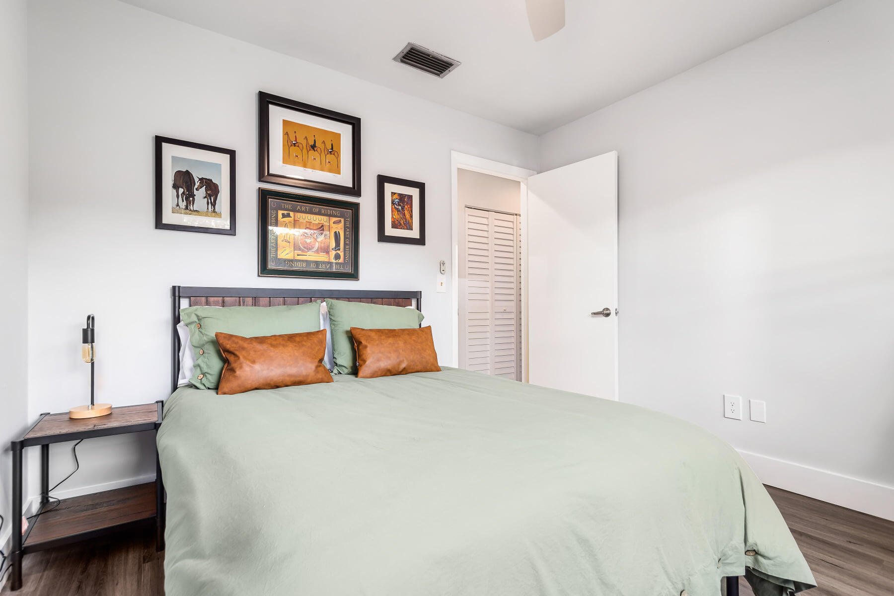 SHEFFIELD WOODS AT WELLINGTON CONDO - Residential