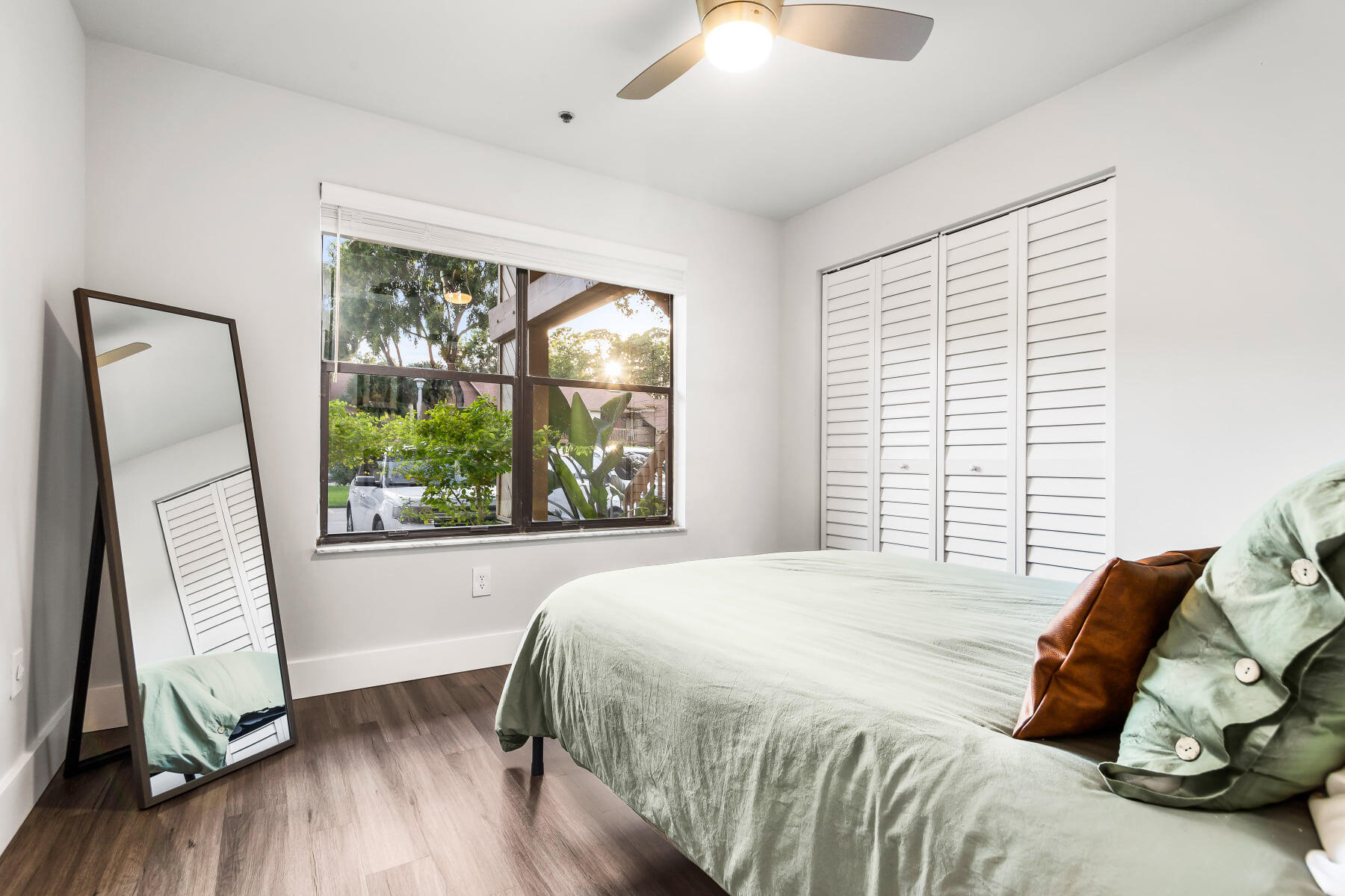 SHEFFIELD WOODS AT WELLINGTON CONDO - Residential