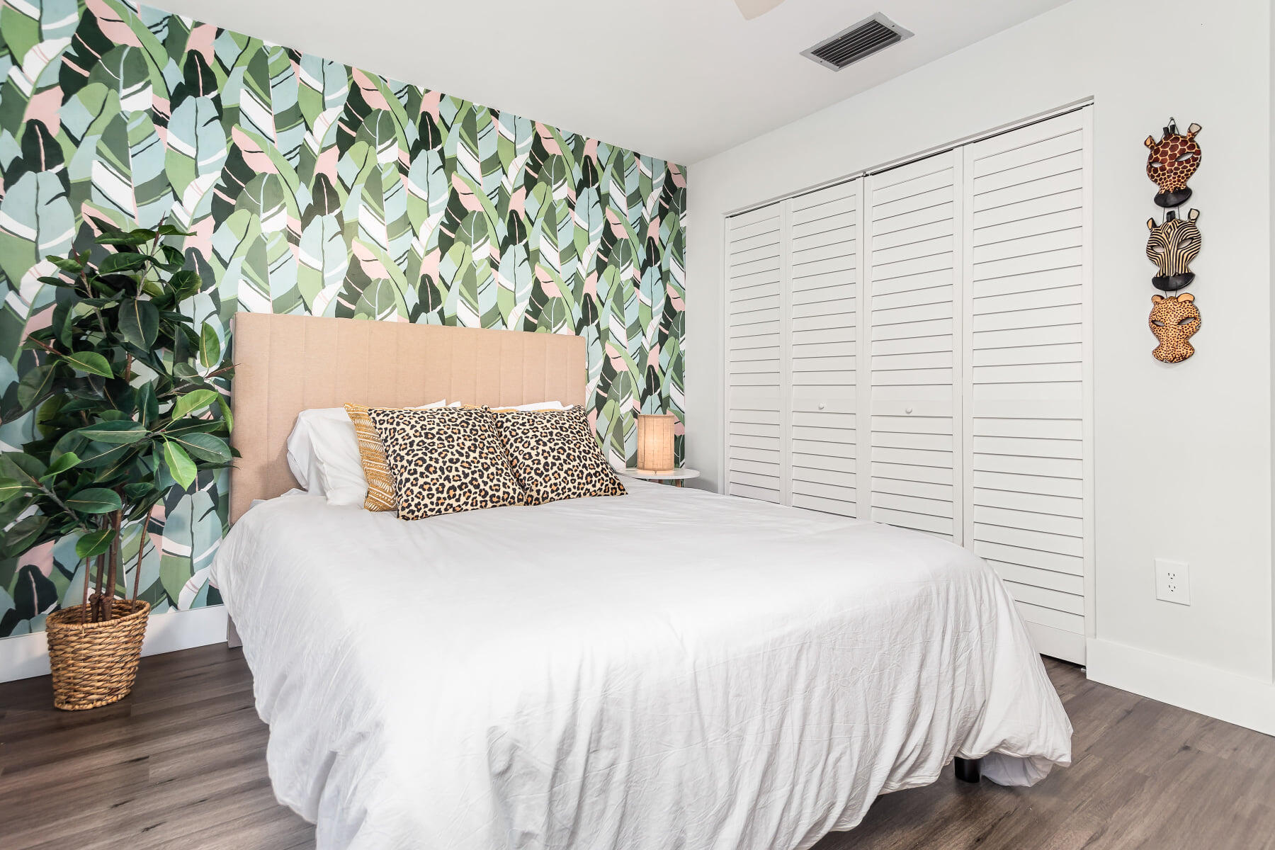 SHEFFIELD WOODS AT WELLINGTON CONDO - Residential
