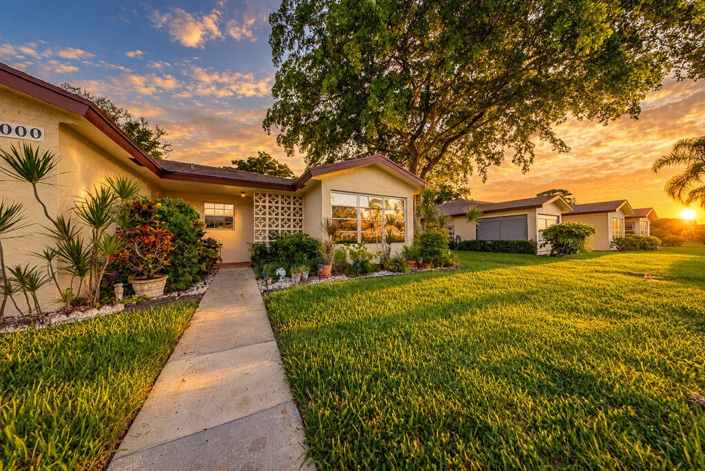 14000 NESTING Way D