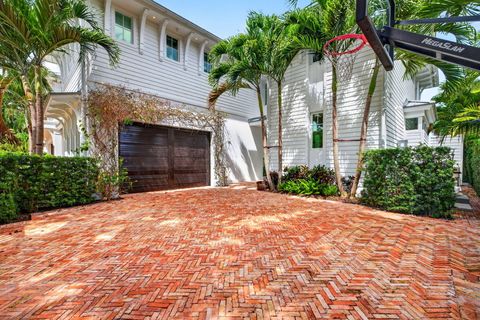 Tiny photo for 1900 Intracoastal Drive, Fort Lauderdale, FL 33305 (MLS # B26037079)