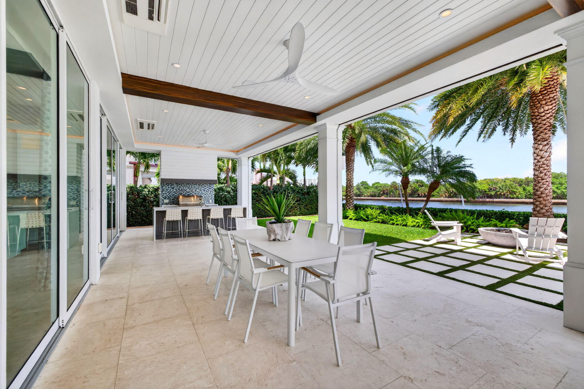 1900 Intracoastal Drive