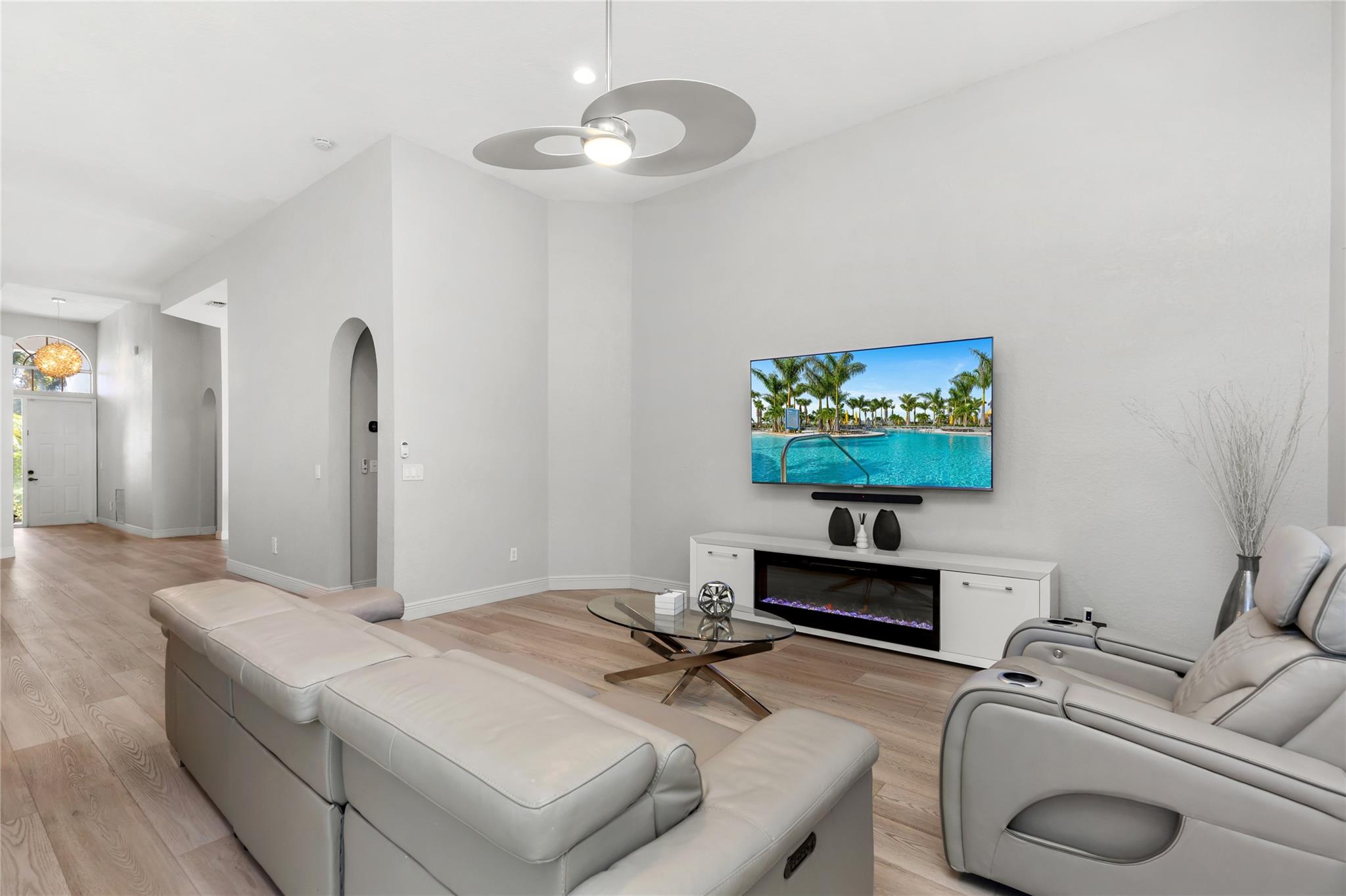 CYPRESS CAY EAST - Residential