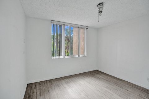 Tiny photo for 4015 W McNab Road #D204, Pompano Beach, FL 33069 (MLS # B26054073)
