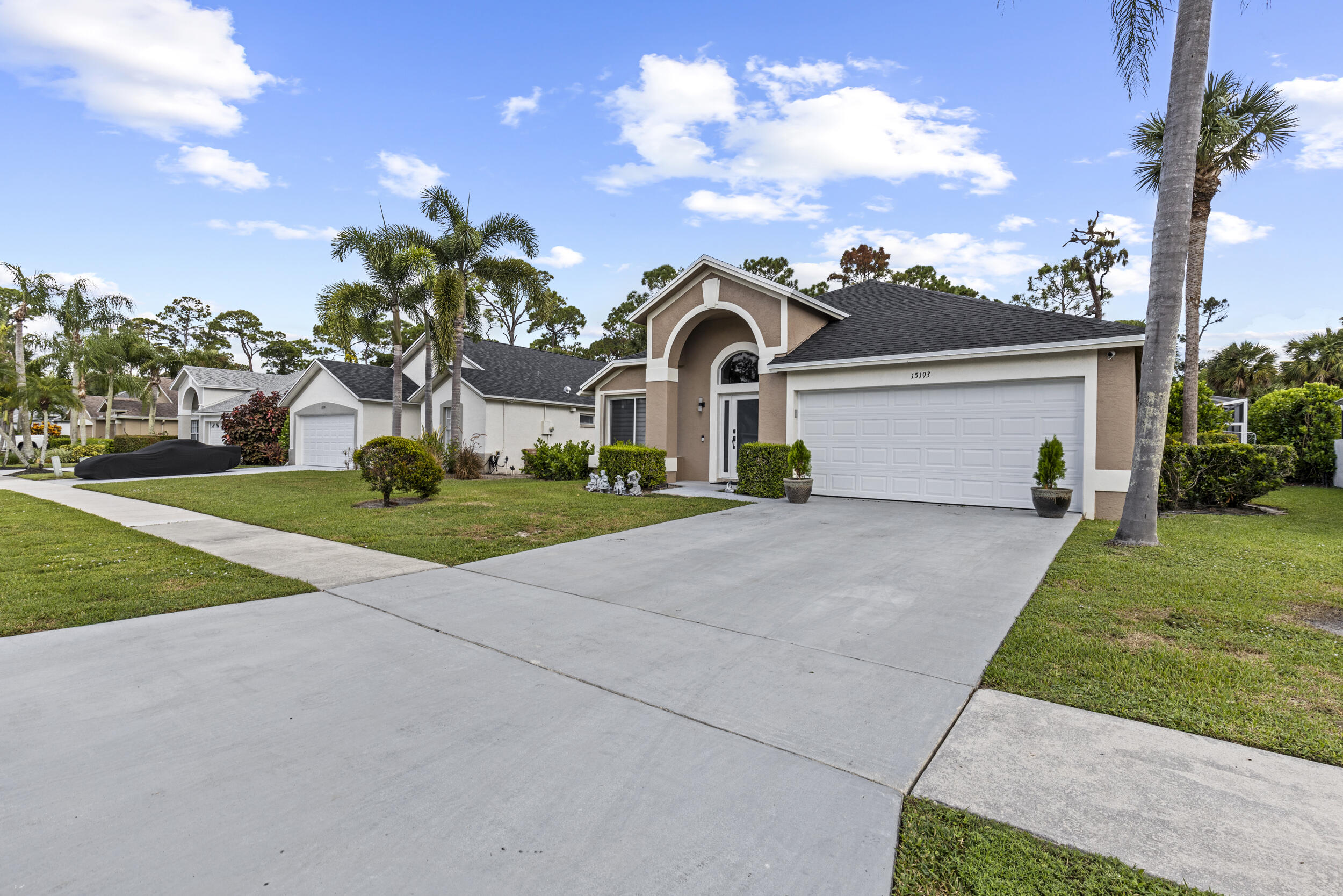 15193 Oak Chase Court