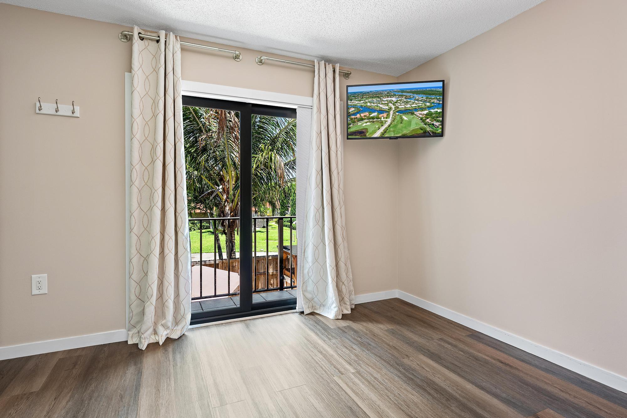 MERIDIAN PARK - Residential