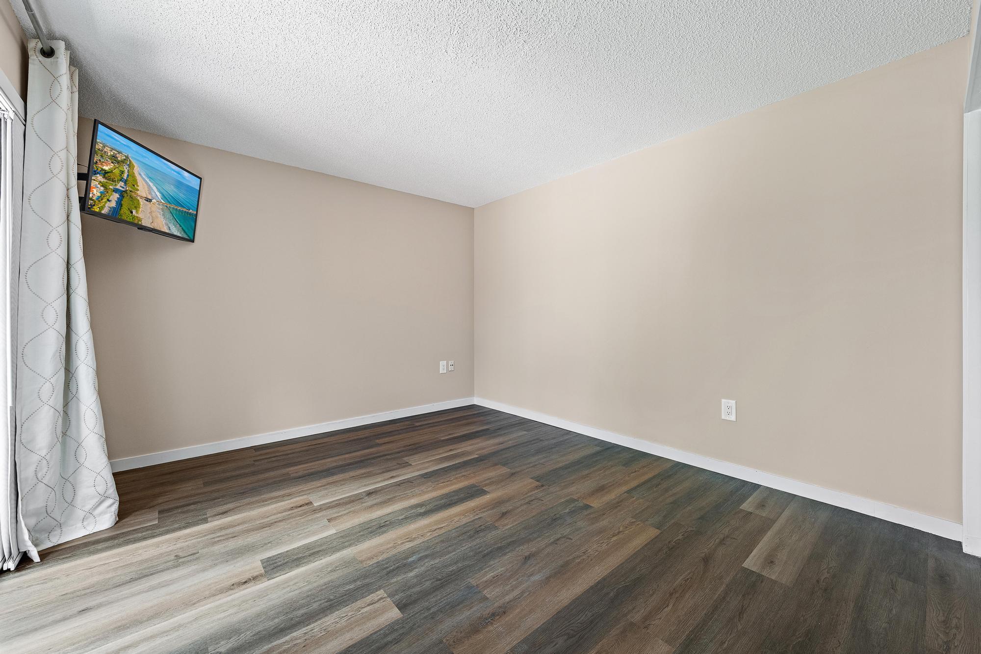 MERIDIAN PARK - Residential