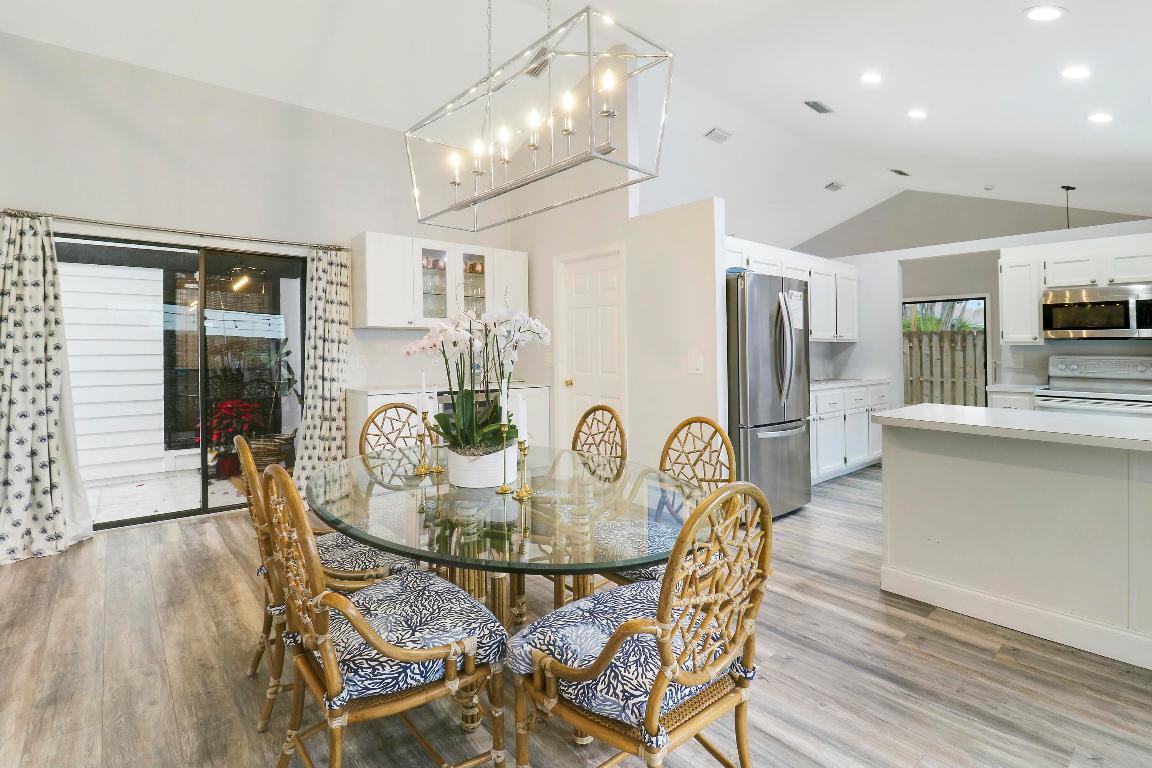 NORTH PALM BEACH HEIGHTS SEC 3 - Residential