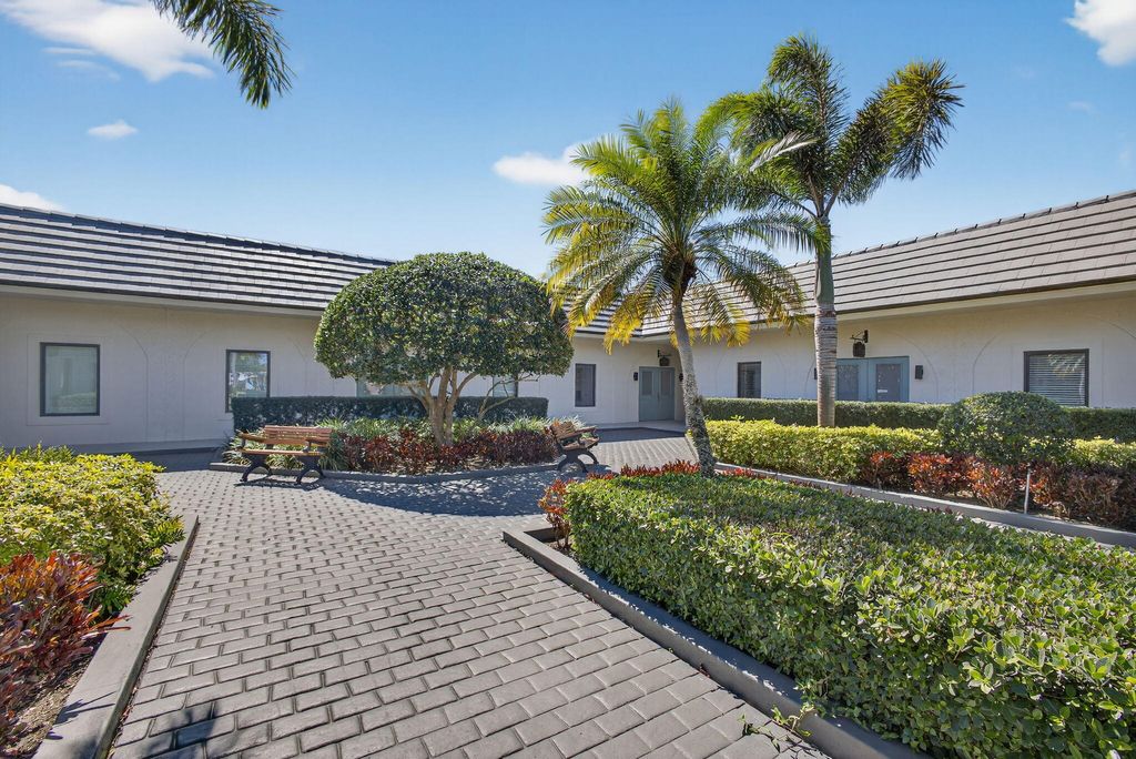 Photo of 2560 Rca Boulevard #111, Palm Beach Gardens, FL 33410 (MLS # R11166343)