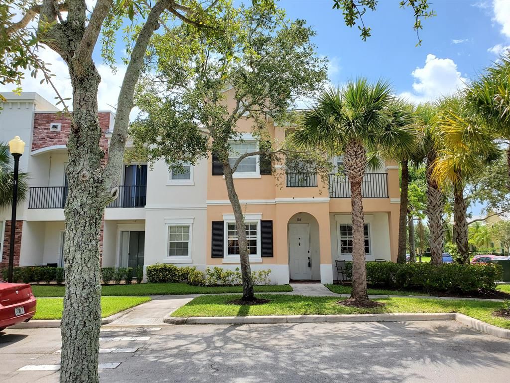 Photo of 10400 SW Stephanie Way #5106, Port Saint Lucie, FL 34987 (MLS # R10731934)