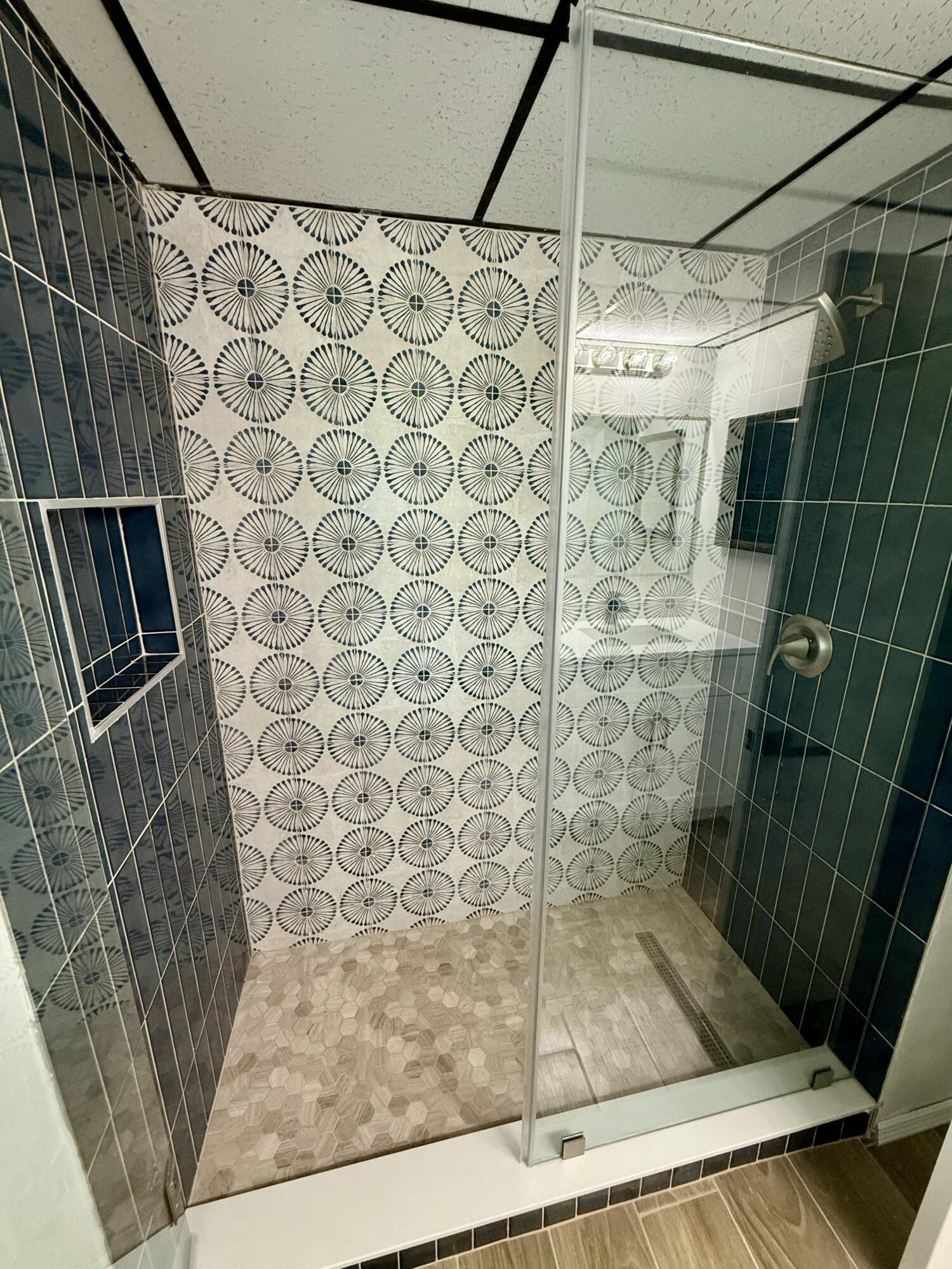 SYLVAN SHORES - Residential