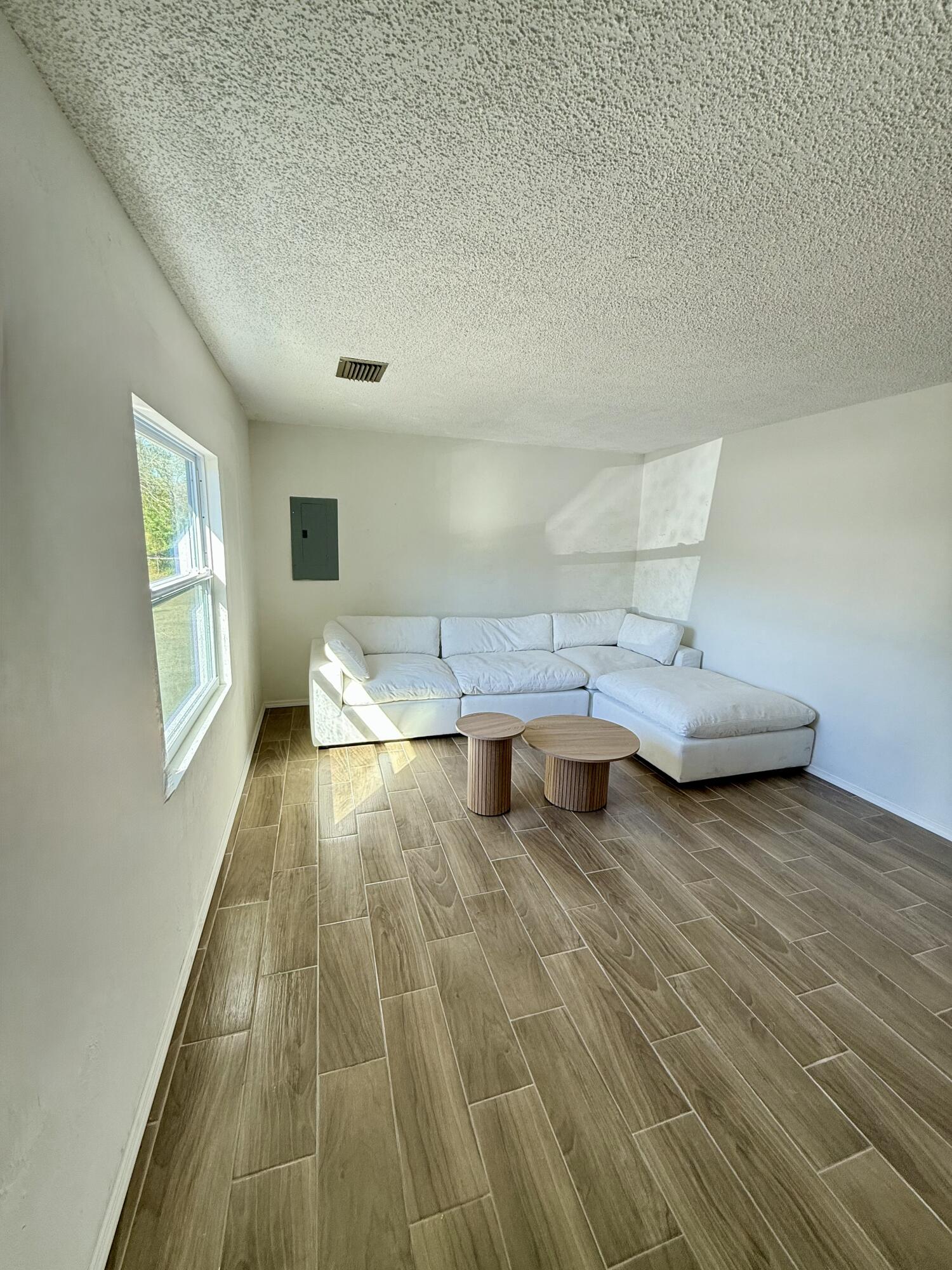 SYLVAN SHORES - Residential