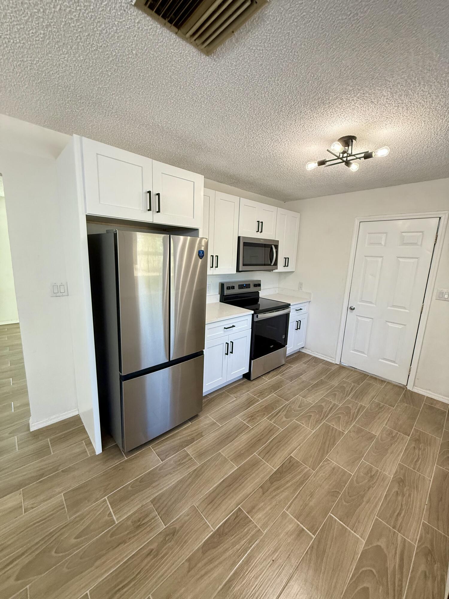 SYLVAN SHORES - Residential