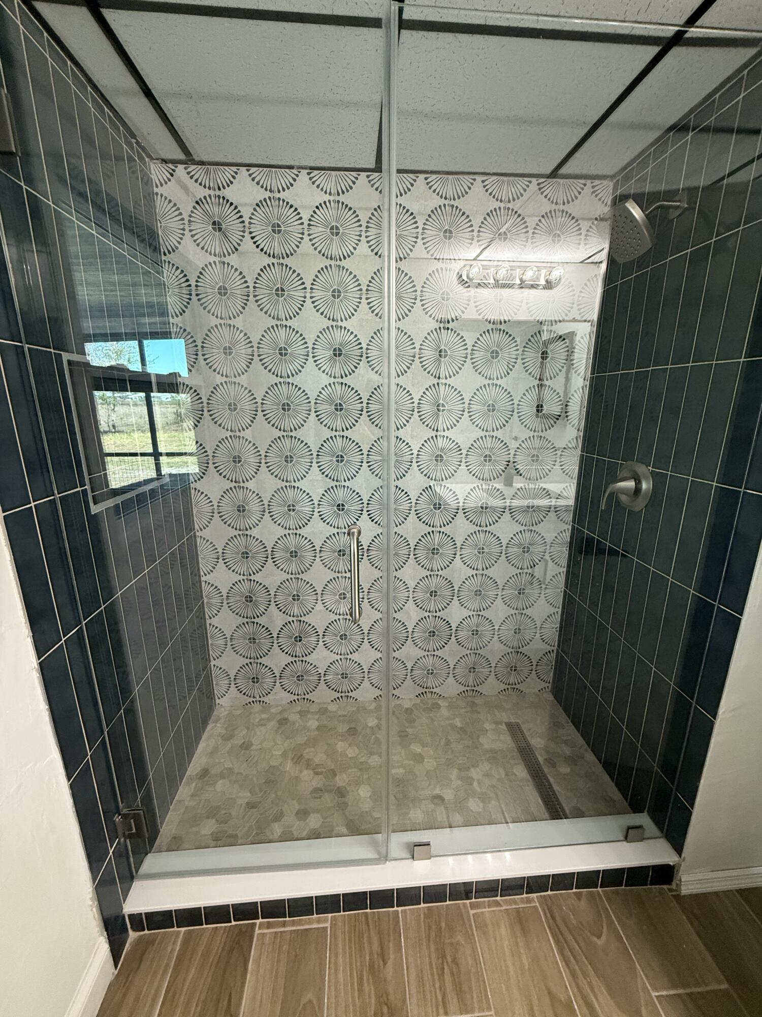 SYLVAN SHORES - Residential