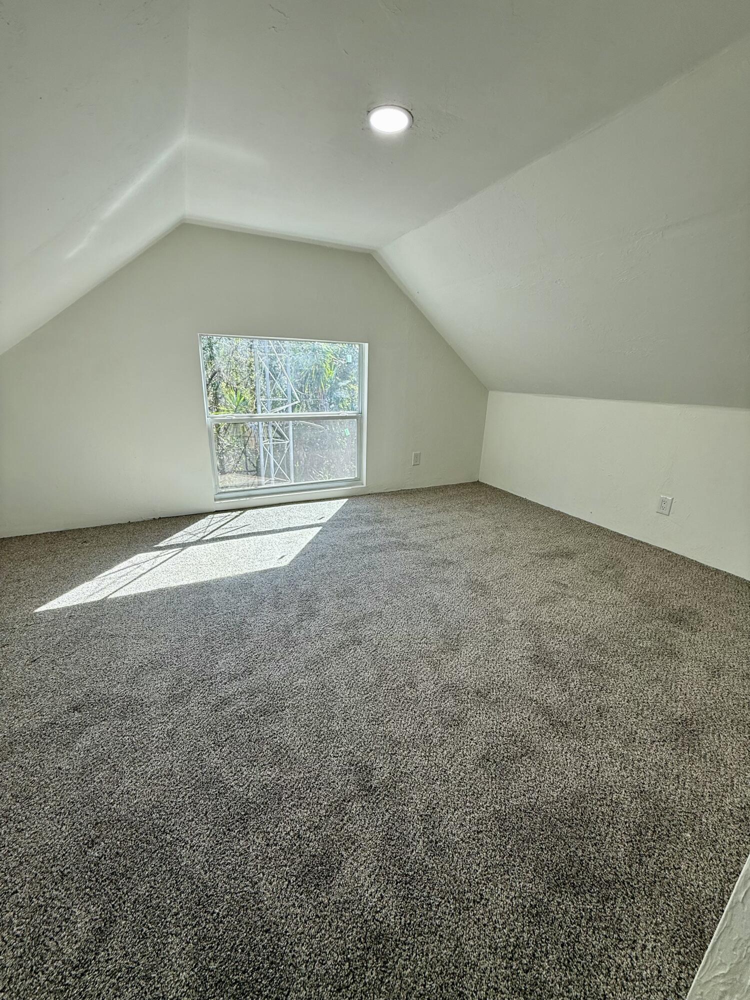 SYLVAN SHORES - Residential