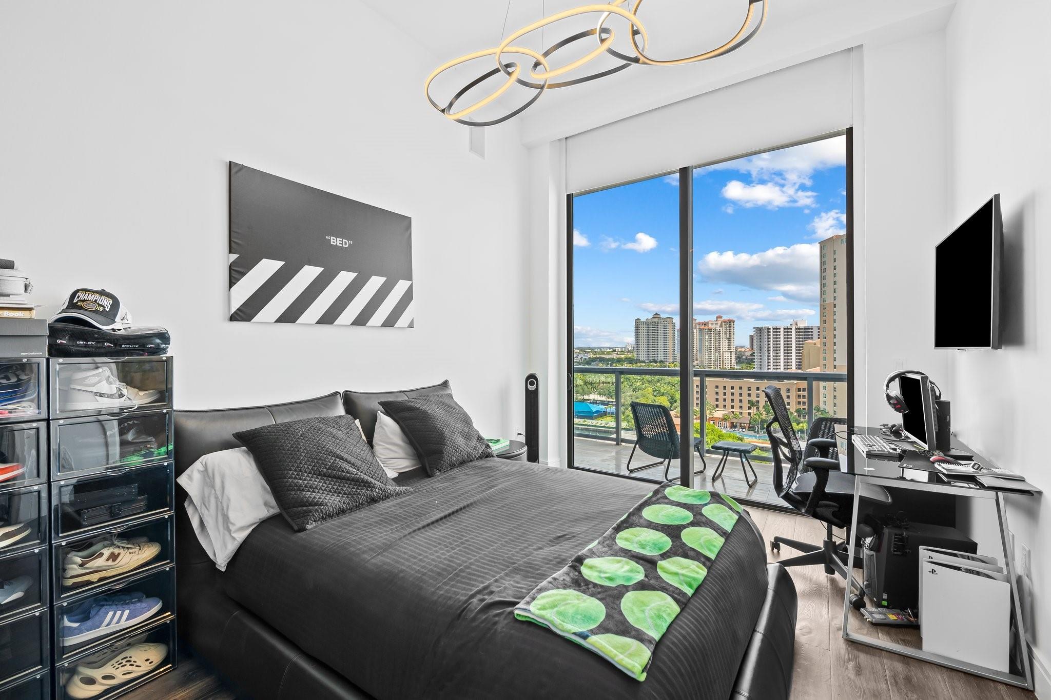 Echo Aventura - Residential