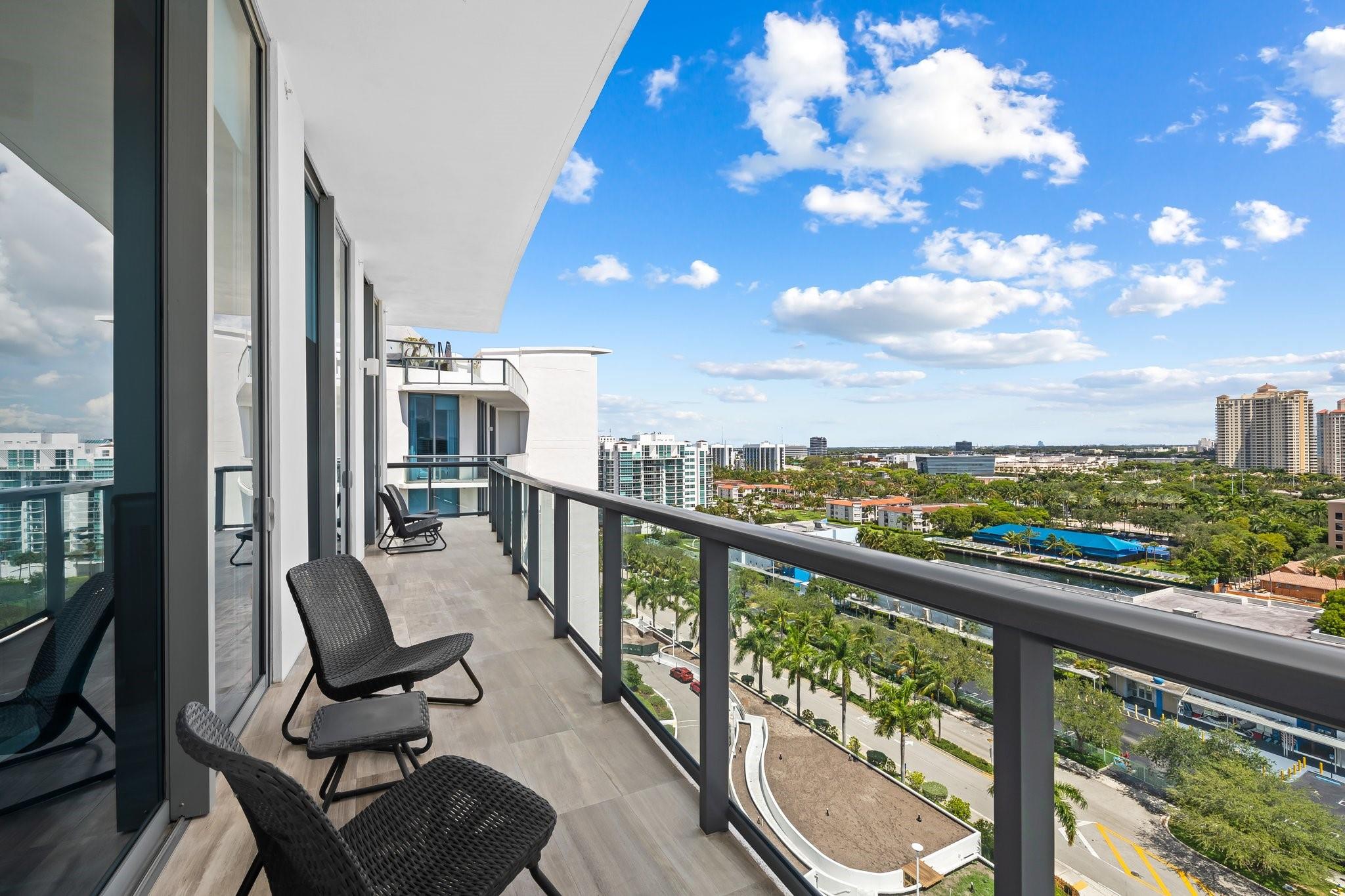 Echo Aventura - Residential